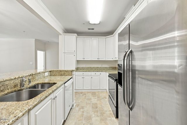 100 Northbrook Drive 206, Raleigh, NC 27609