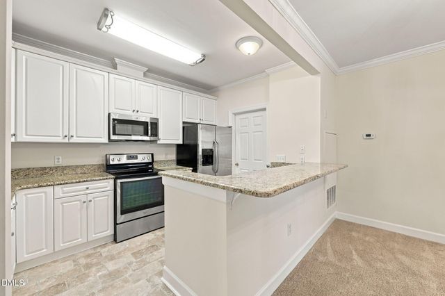 100 Northbrook Drive 206, Raleigh, NC 27609