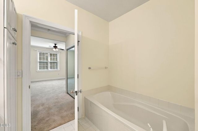 100 Northbrook Drive 206, Raleigh, NC 27609