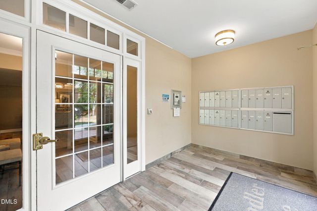 100 Northbrook Drive 206, Raleigh, NC 27609