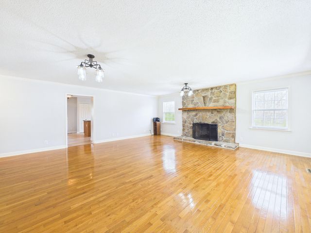 228 County Road 326, Sweetwater, TN 37874