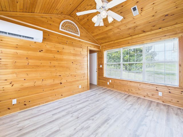228 County Road 326, Sweetwater, TN 37874