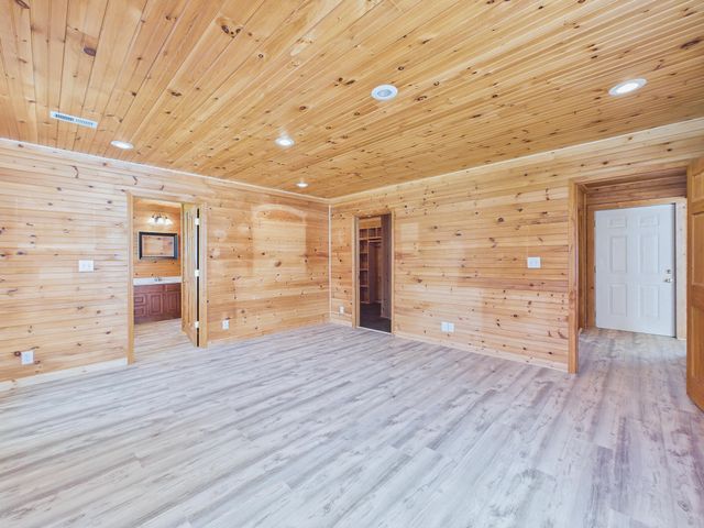 228 County Road 326, Sweetwater, TN 37874
