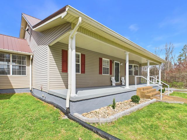 228 County Road 326, Sweetwater, TN 37874
