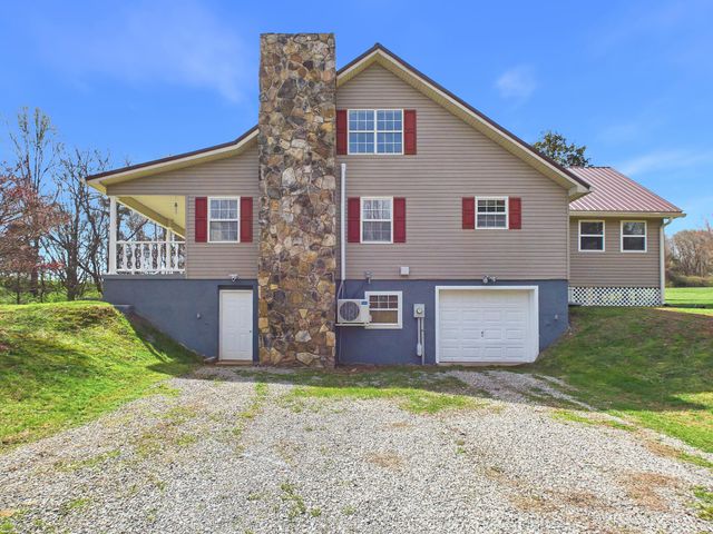 228 County Road 326, Sweetwater, TN 37874