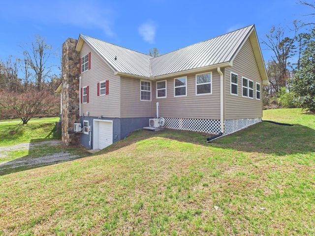 228 County Road 326, Sweetwater, TN 37874