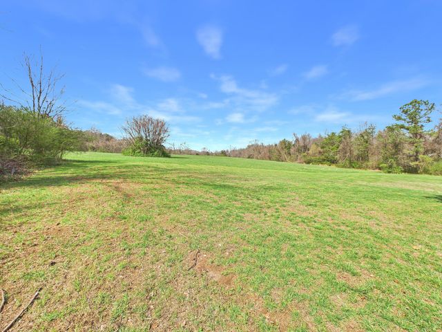 228 County Road 326, Sweetwater, TN 37874
