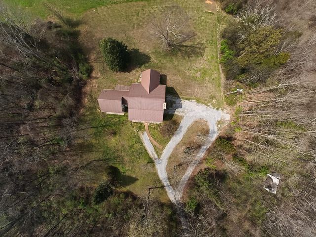 228 County Road 326, Sweetwater, TN 37874