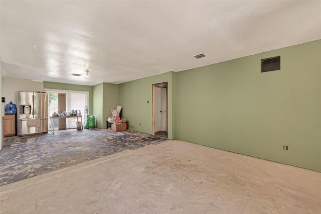 12714 Dermott Drive, Houston, TX 77065