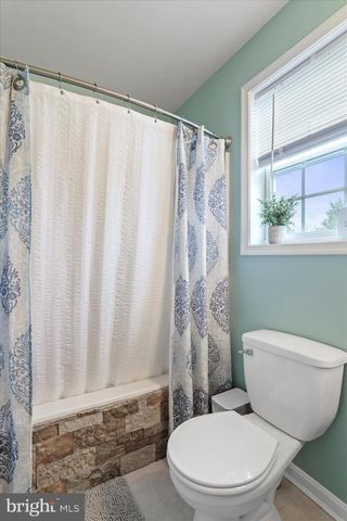 5898 GABRIELLE LANE, Chambersburg, PA 17202