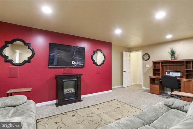 5898 GABRIELLE LANE, Chambersburg, PA 17202