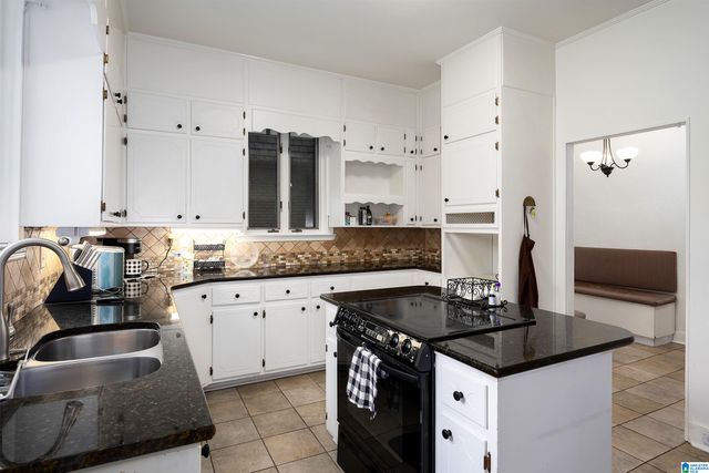 938 CONROY ROAD, Birmingham, AL 35222