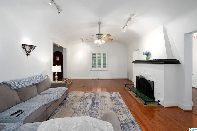938 CONROY ROAD, Birmingham, AL 35222