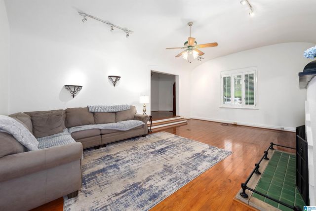 938 CONROY ROAD, Birmingham, AL 35222