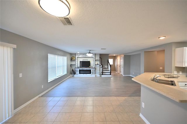 10922 SUBTLE TRAIL DRIVE, Riverview, FL 33579