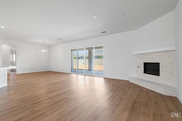 7422 Allenmeir Court, Bakersfield, CA 93314
