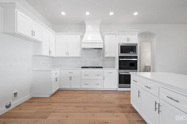 7422 Allenmeir Court, Bakersfield, CA 93314