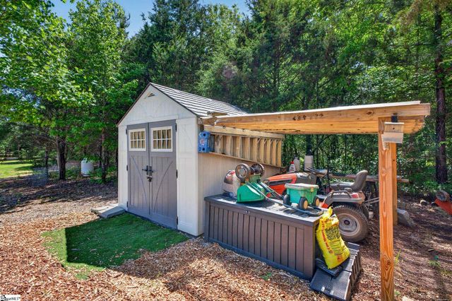 2765 Brockman Mcclimon Road, Greer, SC 29651