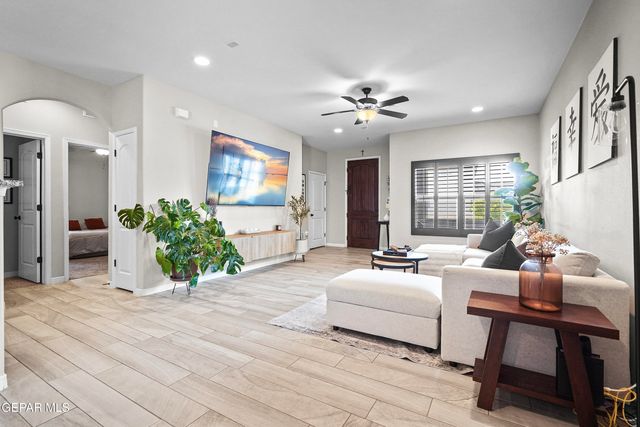 908 TOLWORTH Street, El Paso, TX 79928