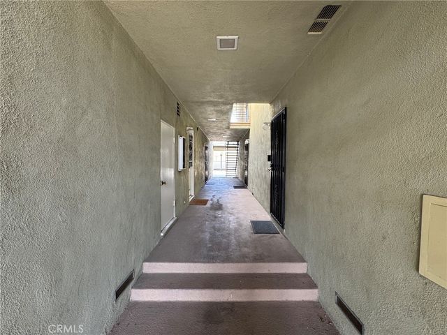 11966 Oxford Avenue, Hawthorne, CA 90250