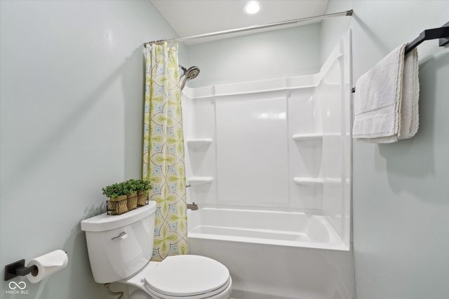 3731 Challenger Drive, Westfield, IN 46062