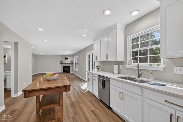 3731 Challenger Drive, Westfield, IN 46062
