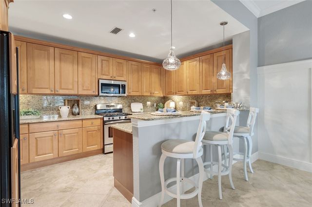 9225 Museo CIR 103, Naples, FL 34114