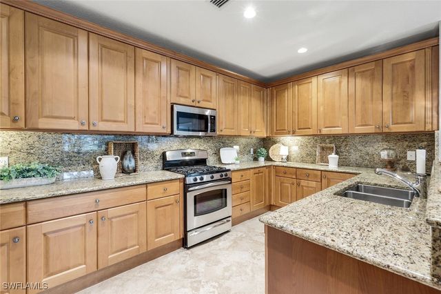 9225 Museo CIR 103, Naples, FL 34114