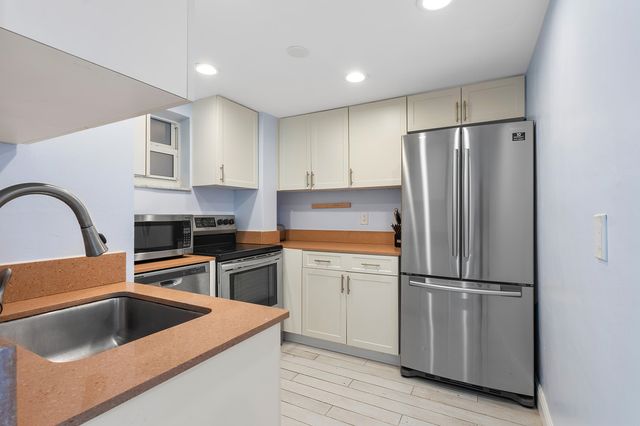 2909 S Ocean Boulevard 1b1, Highland Beach, FL 33487