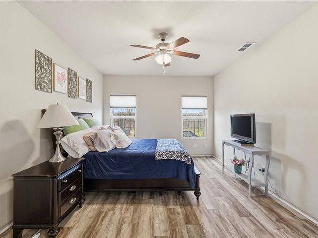 1101 Sierra Blanca Drive, Burleson, TX 76028