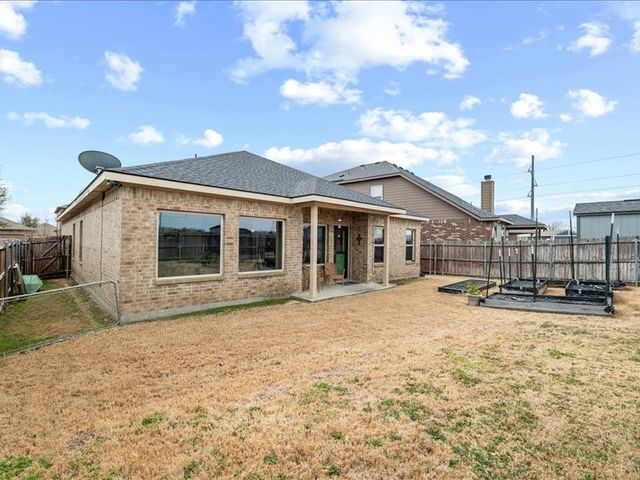 1101 Sierra Blanca Drive, Burleson, TX 76028