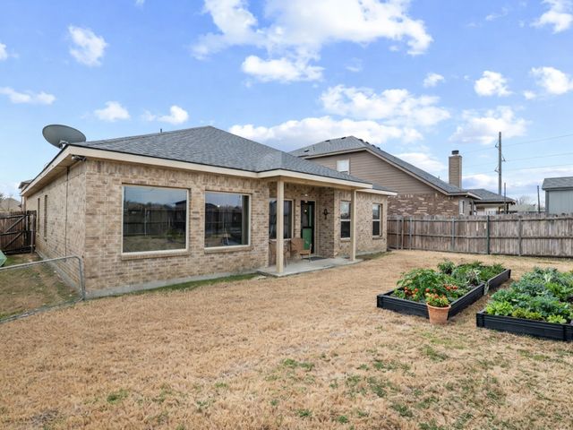 1101 Sierra Blanca Drive, Fort Worth, TX 76028