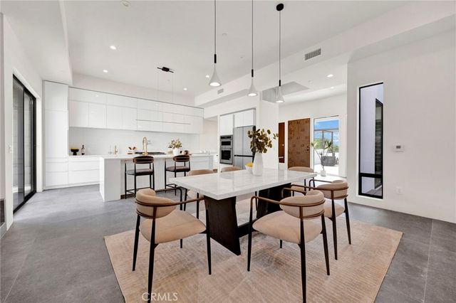 325 W Grandview Avenue, Sierra Madre, CA 91024
