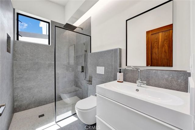 325 W Grandview Avenue, Sierra Madre, CA 91024