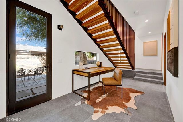 325 W Grandview Avenue, Sierra Madre, CA 91024