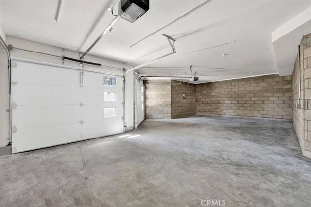 325 W Grandview Avenue, Sierra Madre, CA 91024