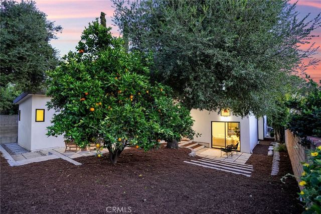 325 W Grandview Avenue, Sierra Madre, CA 91024