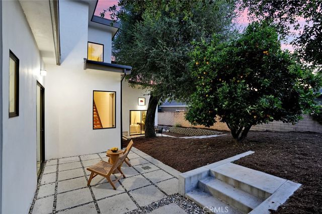 325 W Grandview Avenue, Sierra Madre, CA 91024