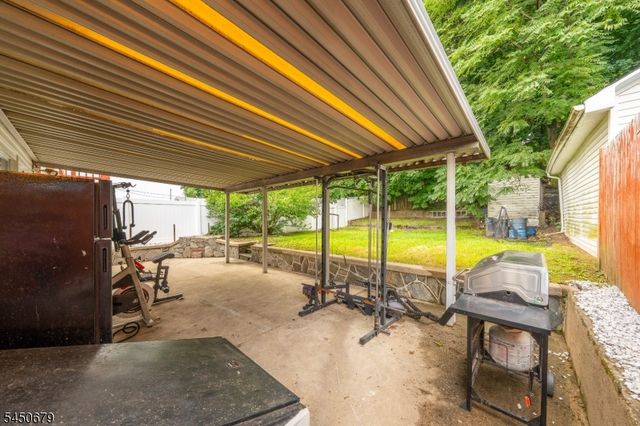 99 Newby Ave, Woodland Park, NJ 07424