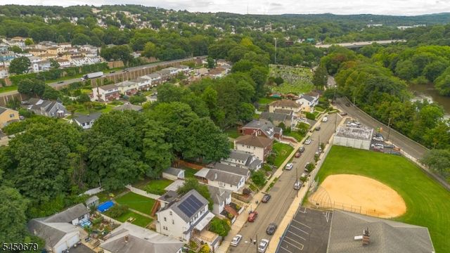 99 Newby Ave, Woodland Park, NJ 07424