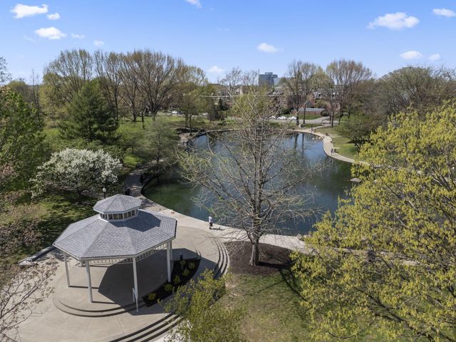 156 E 4th Avenue, Columbus, OH 43201