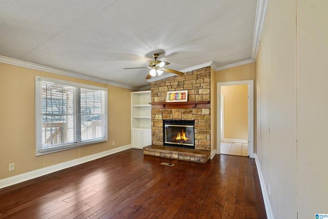 1401 WINFIELD DRIVE, Bessemer, AL 35022