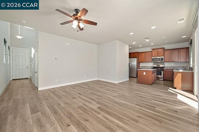 741 Candela Cir, Sacramento, CA 95835