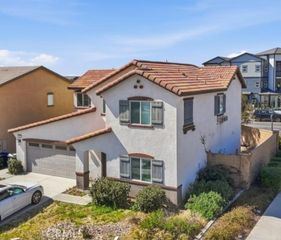 7512 Sleepy Creek, Fontana, CA 92336