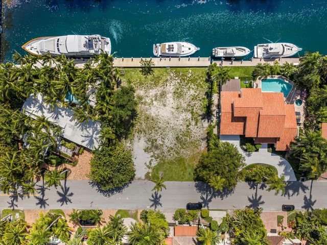 310 Coral Way, Fort Lauderdale, FL 33301