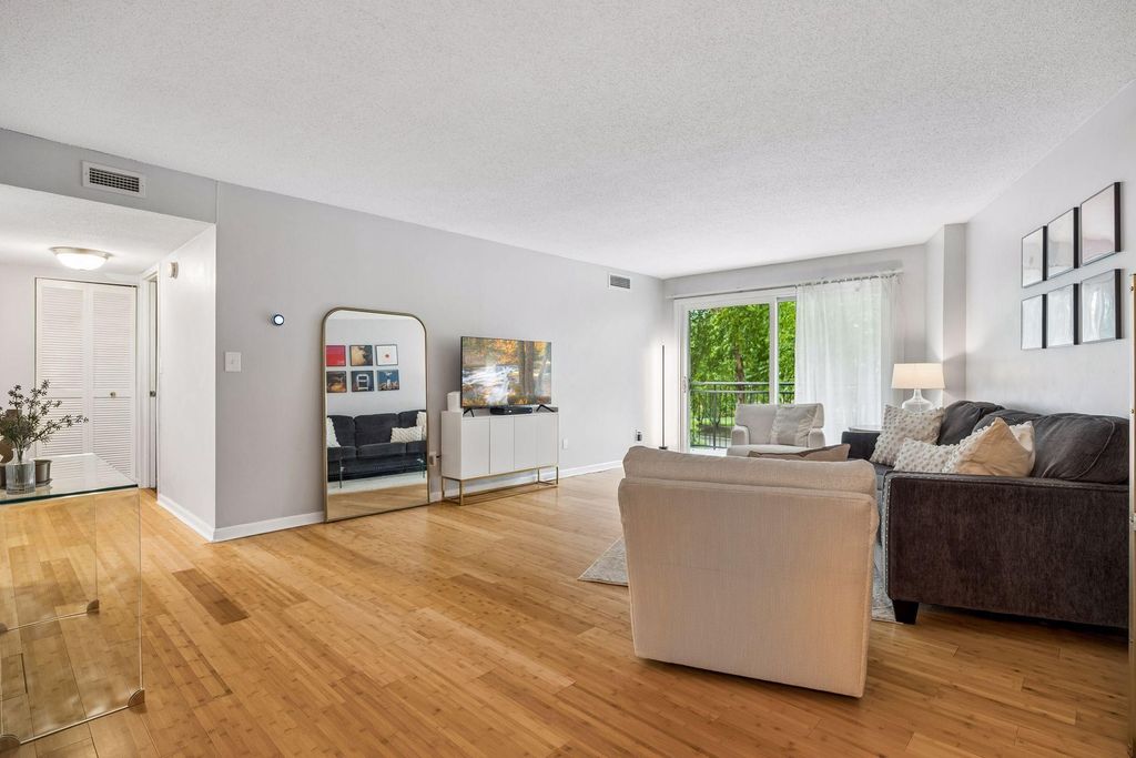 1200 Nicollet Mall 307, Minneapolis, MN 55403 — photo 2