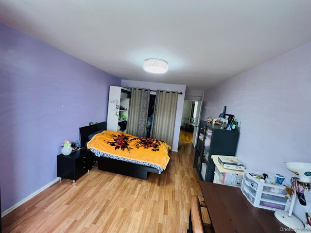 80-35 Springfield Boulevard 2M, Queens Village, NY 11427