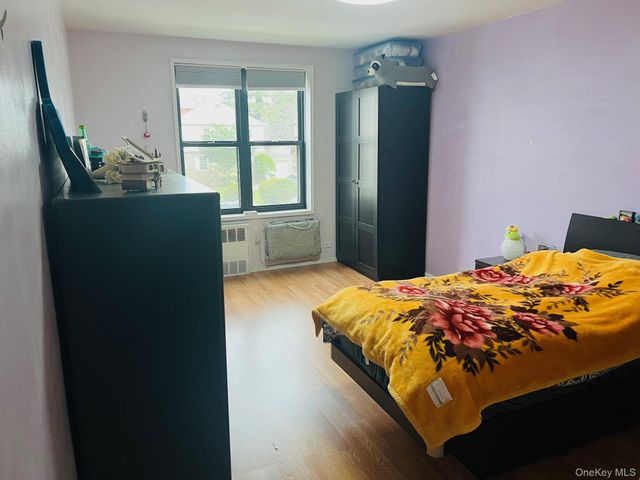 80-35 Springfield Boulevard 2M, Queens Village, NY 11427