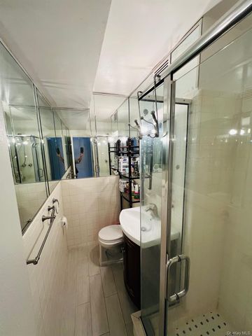 80-35 Springfield Boulevard 2M, Queens Village, NY 11427