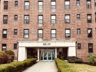 80-35 Springfield Boulevard 2M, Queens Village, NY 11427